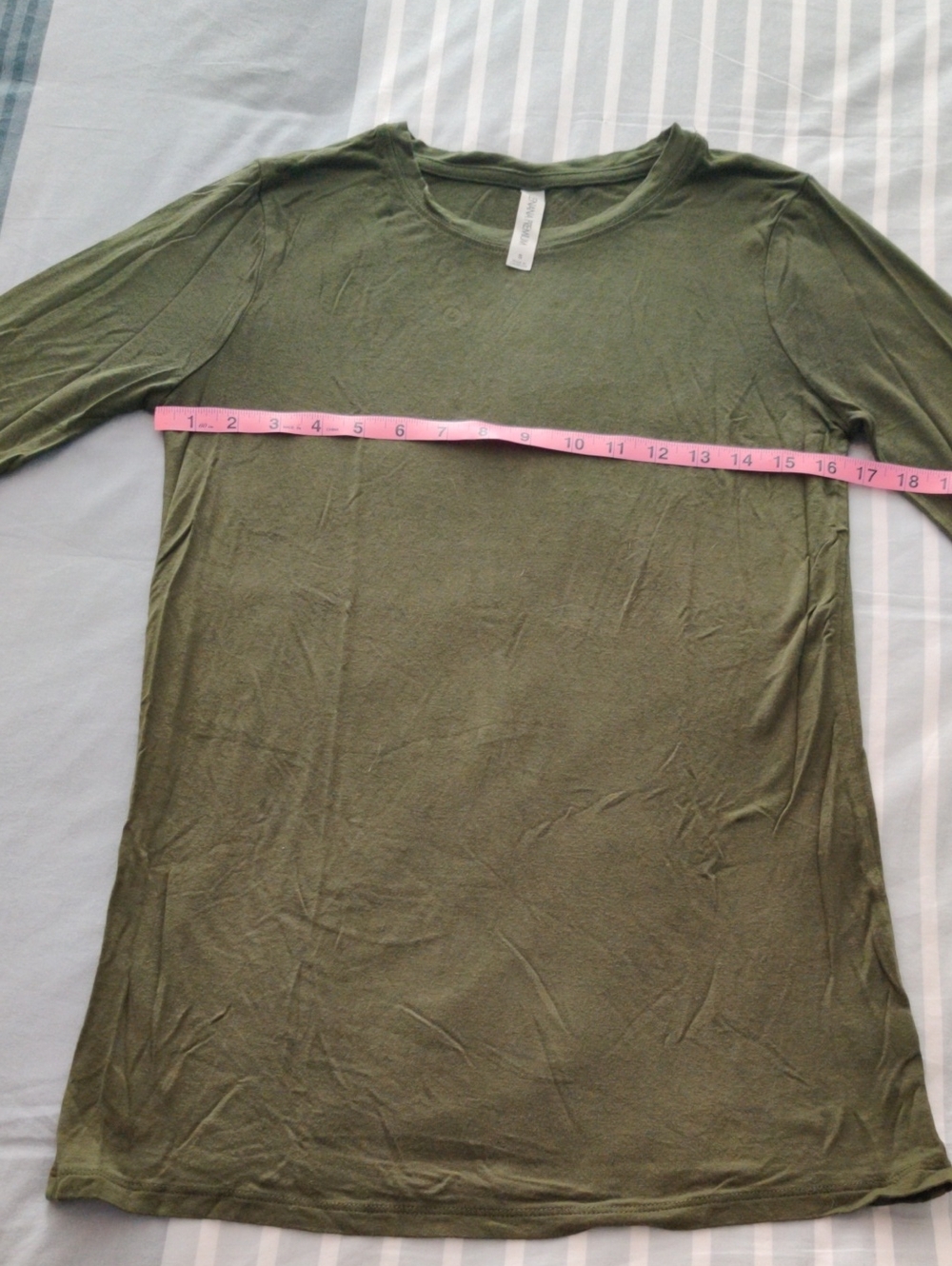 Long-Sleeve Women's Olive Crewneck Tee